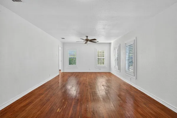 $1,400 | 3516 Topeka Street, Corpus Christi, TX 78411