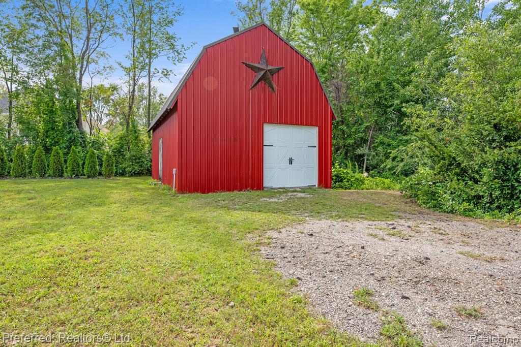 20931 Napier Road Northville, MI 48167 - Photo 6 of 32 Gallery Image 6