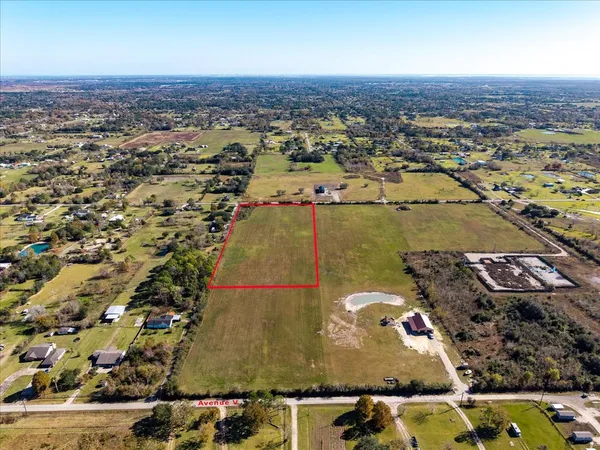 $329,900 | 6730 Avenue T, Santa Fe, TX 77510