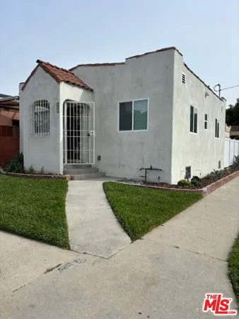 $2,500 | 800 East 83rd Street, Los Angeles, CA 90001