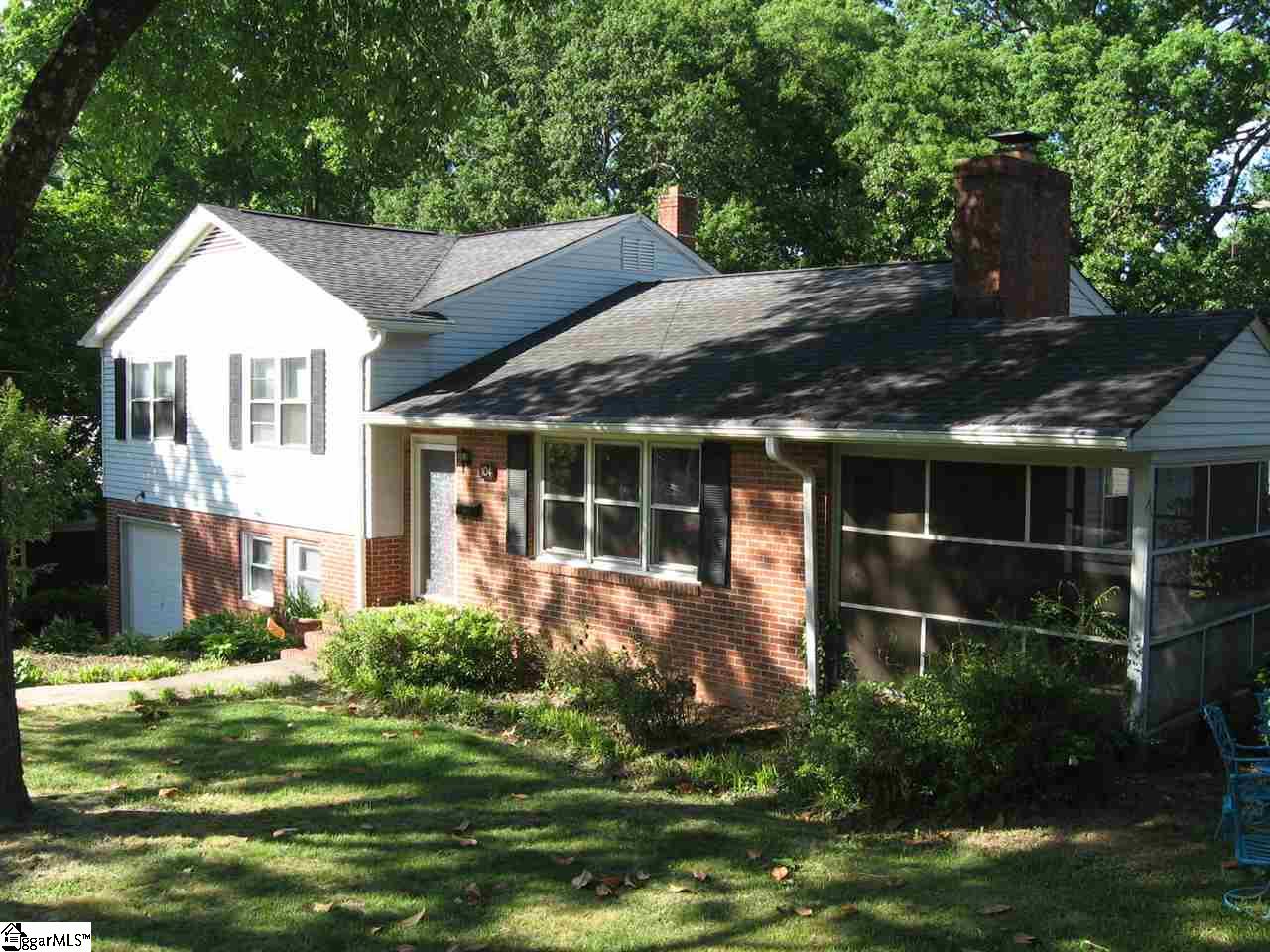 104 Lullwater Road Greenville, SC 29607 - Photo 1 of 16 Gallery Image 1