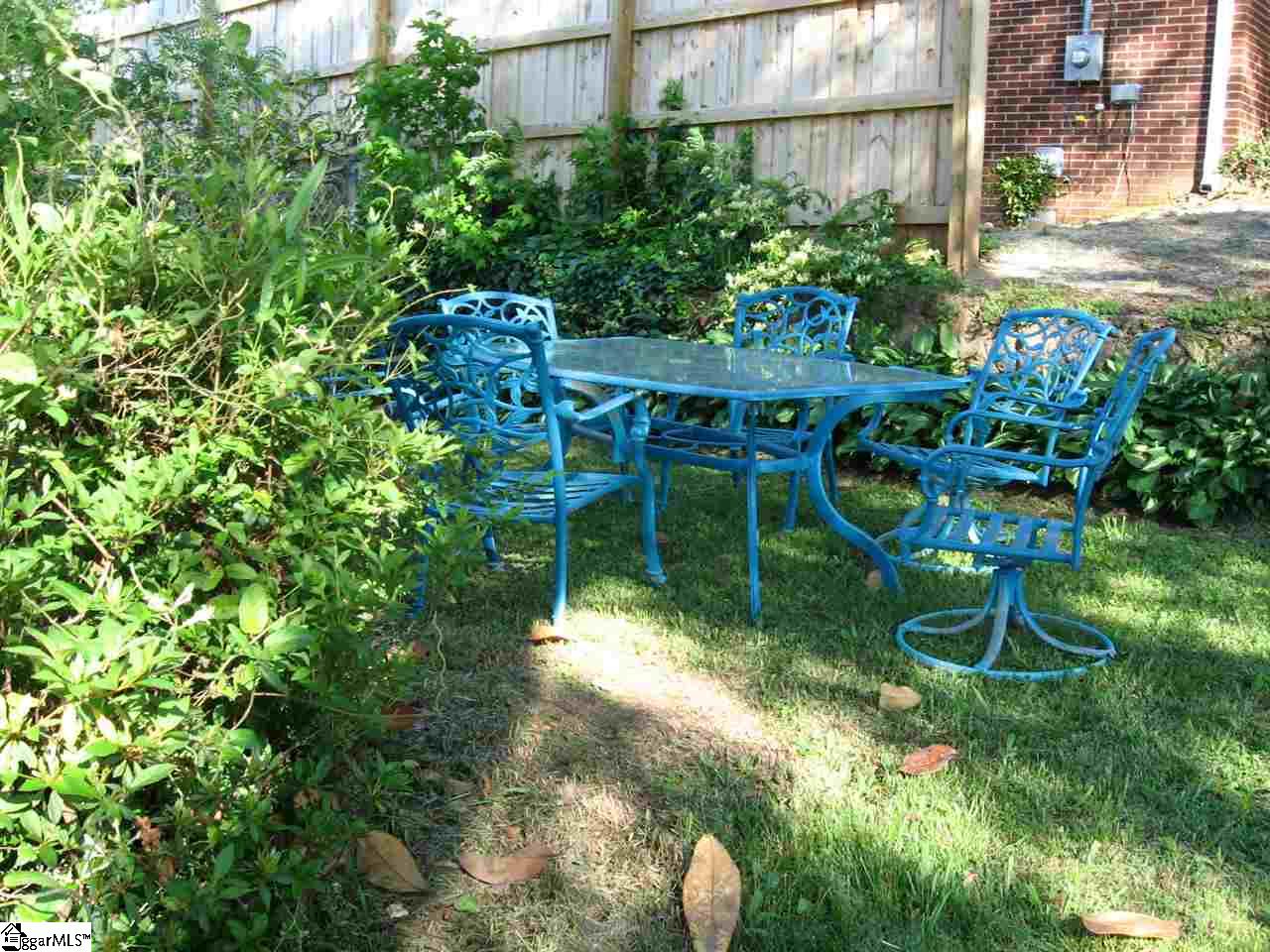 104 Lullwater Road Greenville, SC 29607 - Photo 13 of 16 Gallery Image 13