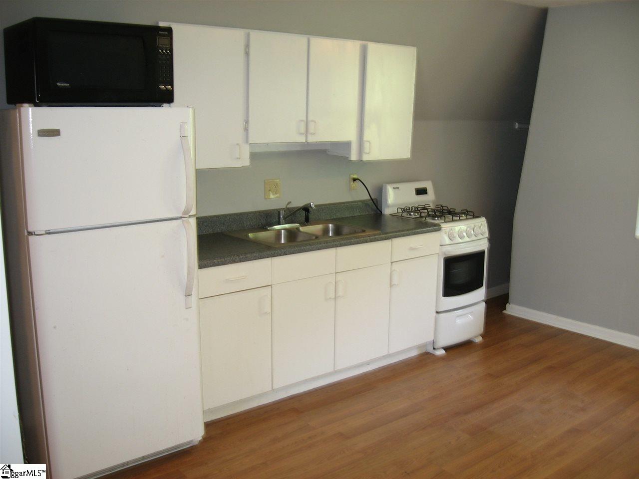 104 Lullwater Road Greenville, SC 29607 - Photo 15 of 16 Gallery Image 15