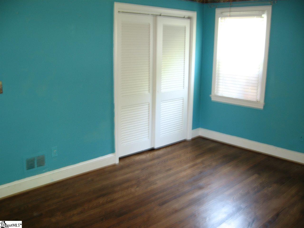104 Lullwater Road Greenville, SC 29607 - Photo 8 of 16 Gallery Image 8