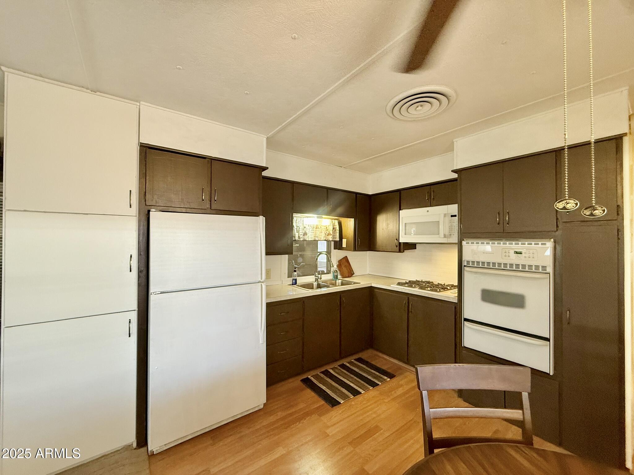 601 North Hayden Road, Unit 89 Scottsdale, AZ 85257 - Photo 4 of 35 Kitchen