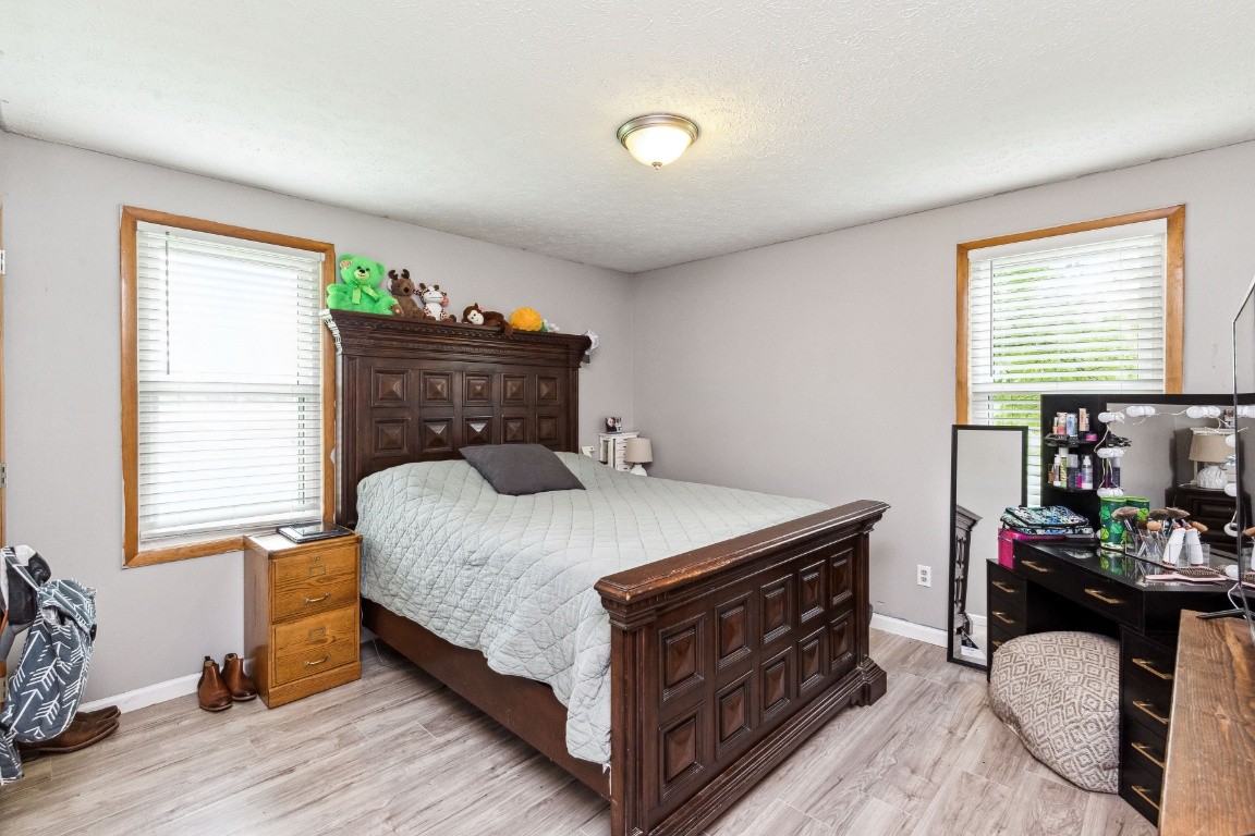 330 Union Camp Road Lafayette, TN 37083 - Photo 20 of 25 a bed room with a bed and a window