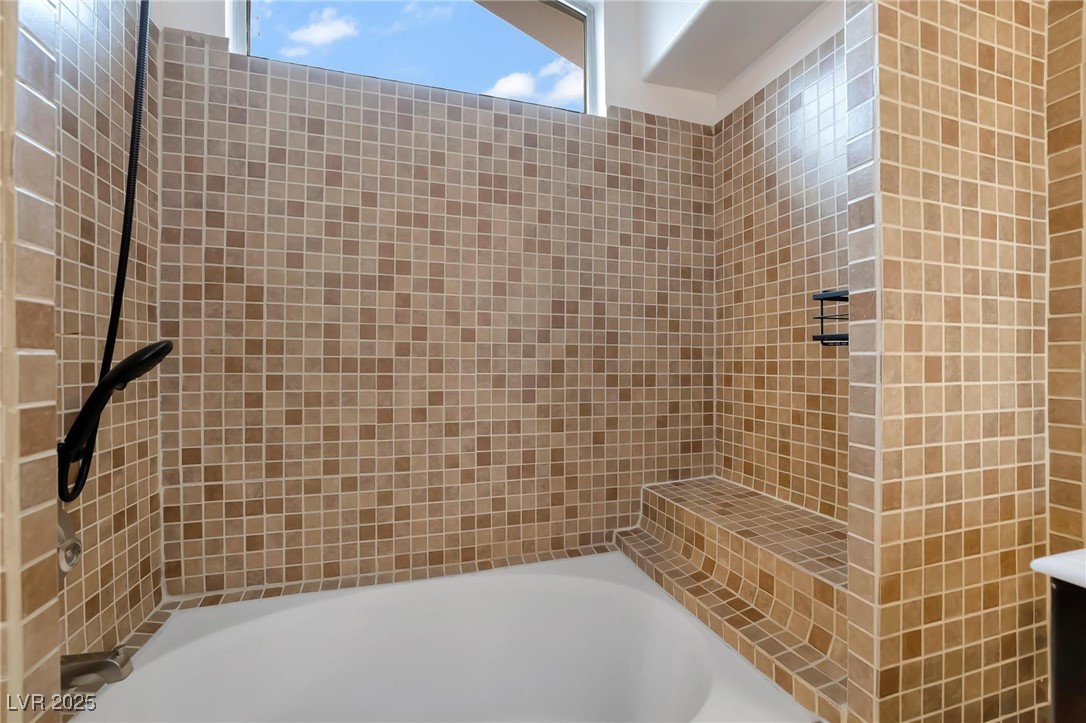 1982 Thunder Ridge Circle Henderson, NV 89012 - Photo 21 of 35 Gallery Image 21