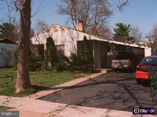 30 Broadleaf Road Levittown, PA 19057 - Photo 1 of 1 Gallery Image 1