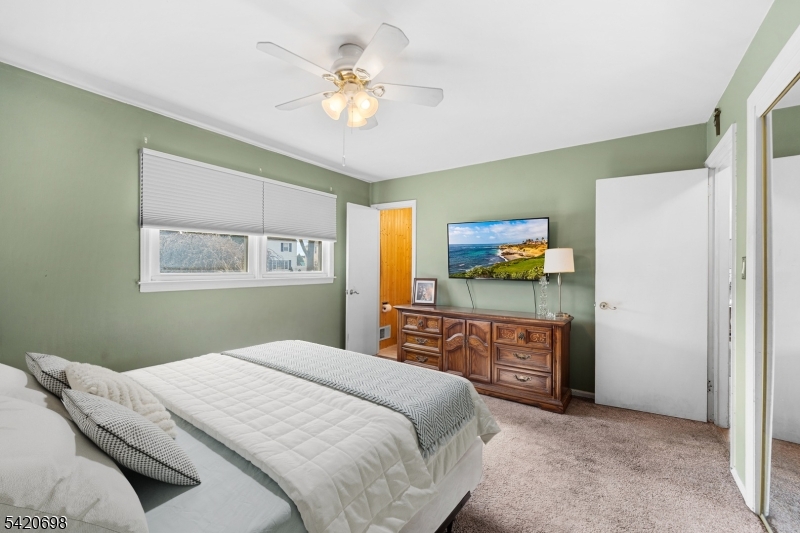556 Valley Road Clark, NJ 07066 - Photo 12 of 40