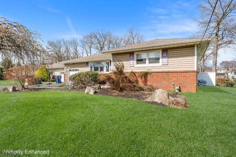 556 Valley Road Clark, NJ 07066 - Photo 2 of 40