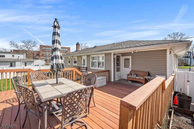 556 Valley Road Clark, NJ 07066 - Photo 26 of 40