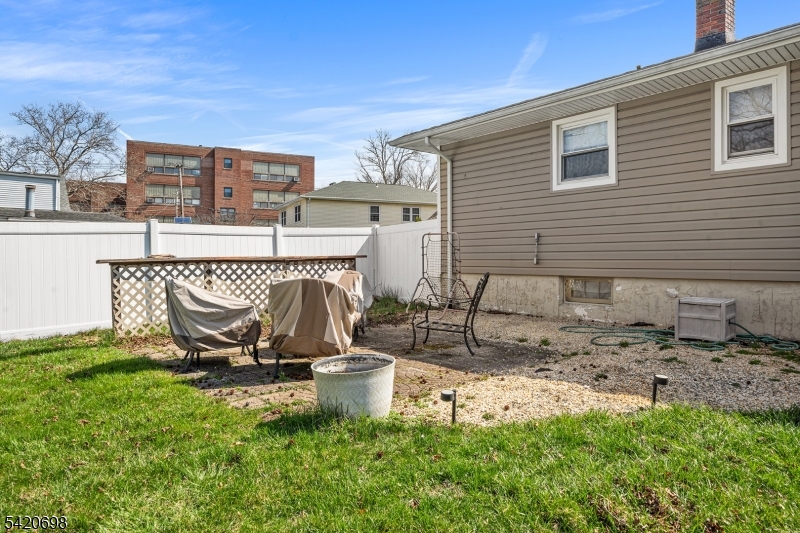 556 Valley Road Clark, NJ 07066 - Photo 27 of 40