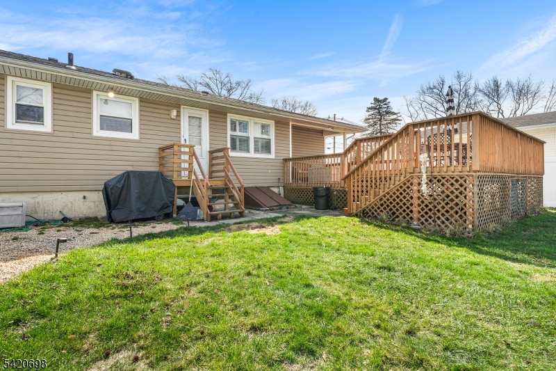 556 Valley Road Clark, NJ 07066 - Photo 28 of 40