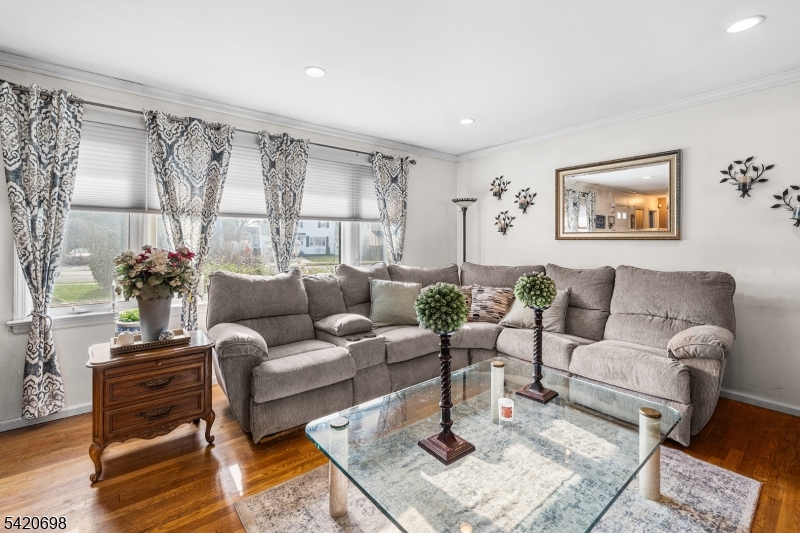 556 Valley Road Clark, NJ 07066 - Photo 6 of 40