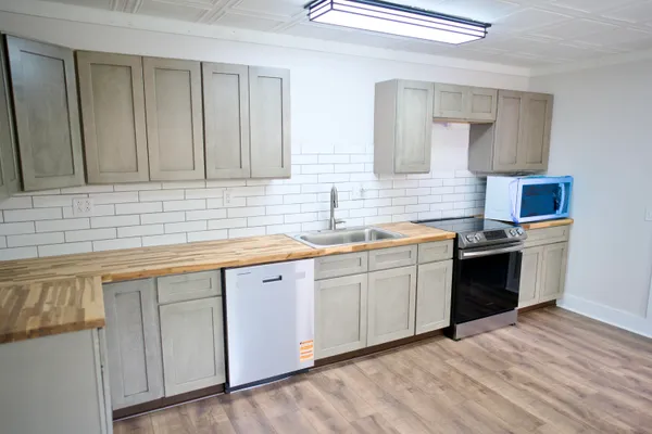 $259,500 | 85 John Street, Williston, SC 29853