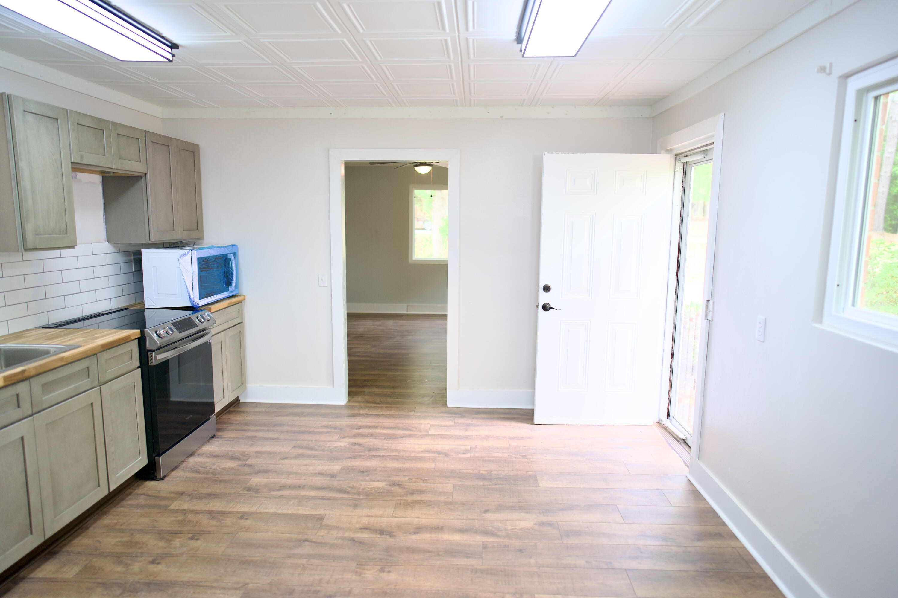 85 John Street Williston, SC 29853 - Photo 23 of 50 DSC00600