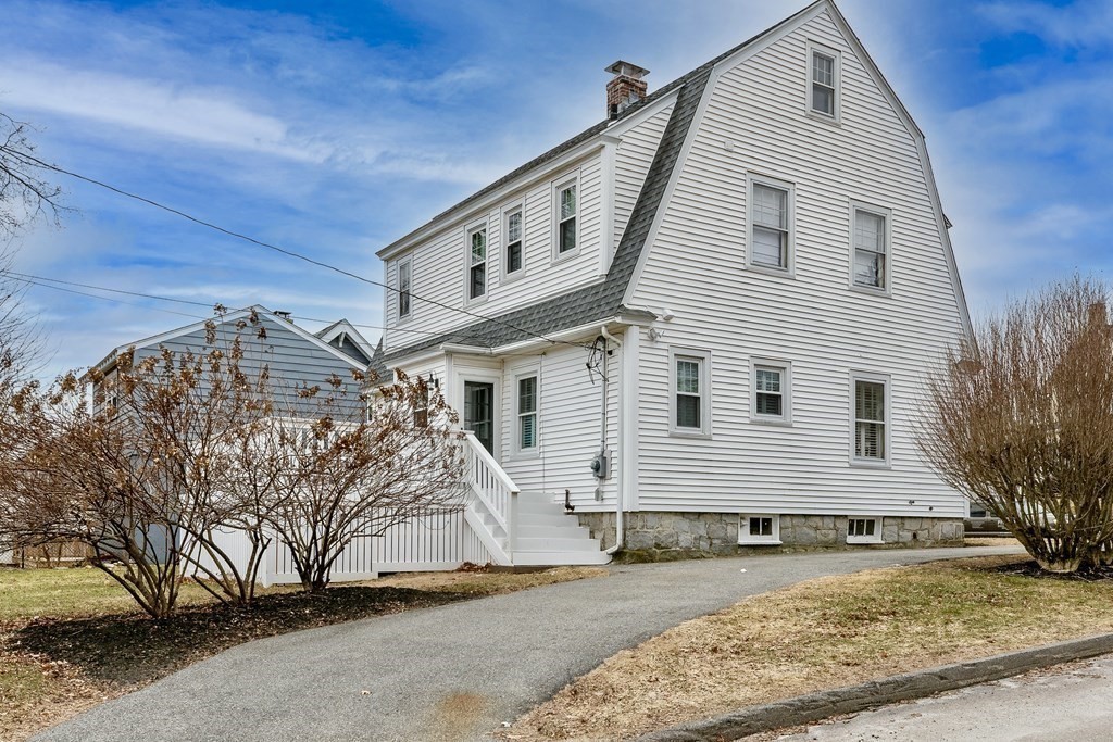 93 Bay State Road Worcester, MA 01606 - Photo 7 of 28