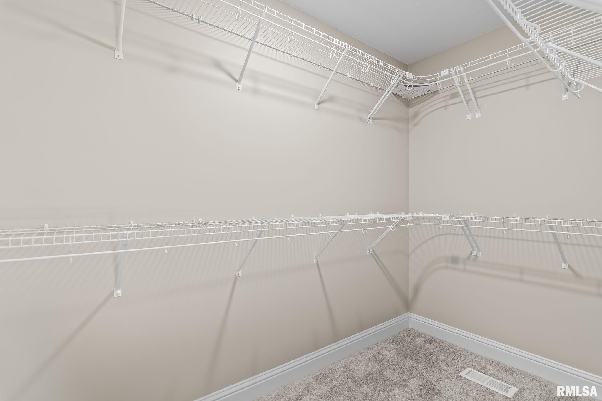 4602 Castle Pines Drive Springfield, IL 62711 - Photo 17 of 27 Gallery Image 17
