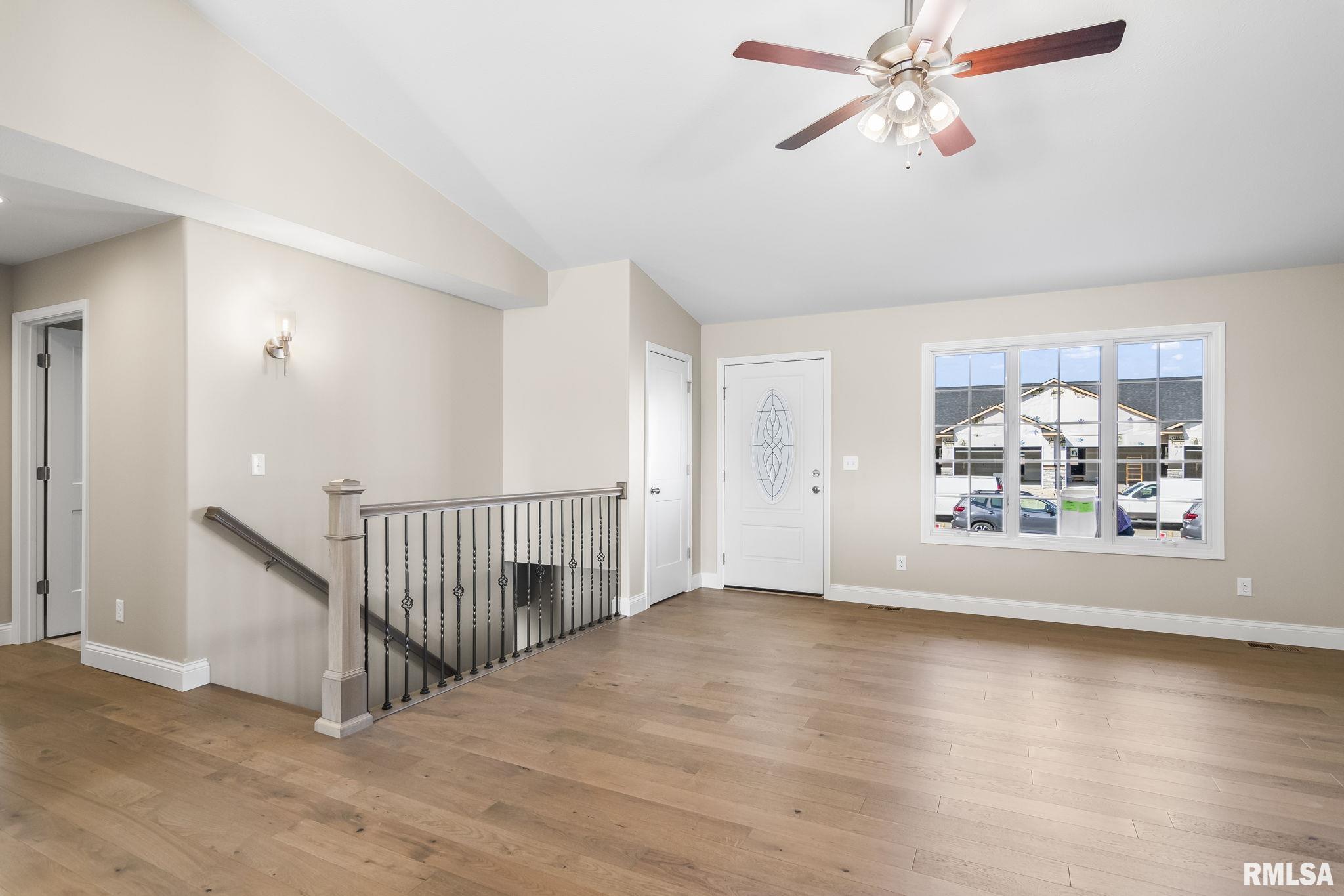 4602 Castle Pines Drive Springfield, IL 62711 - Photo 4 of 27 Gallery Image 4