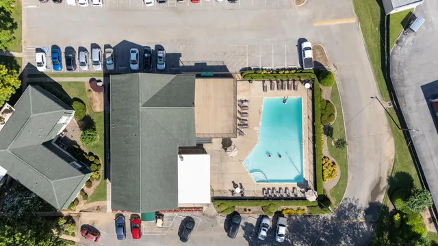 $125,000 | 900 Mountain Creek Road, Unit E66, Chattanooga, TN 37405