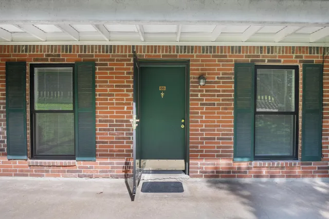 $125,000 | 900 Mountain Creek Road, Unit E66, Chattanooga, TN 37405