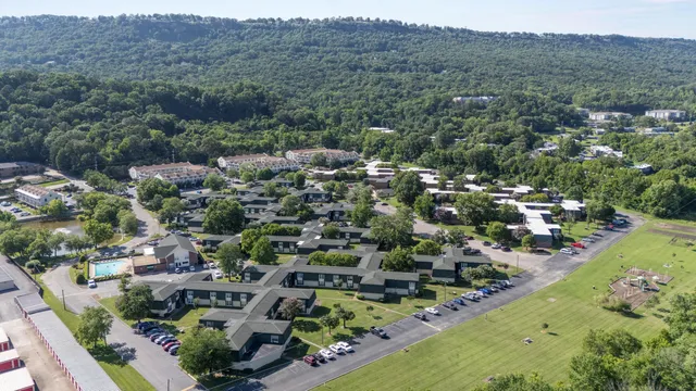 $125,000 | 900 Mountain Creek Road, Unit E66, Chattanooga, TN 37405