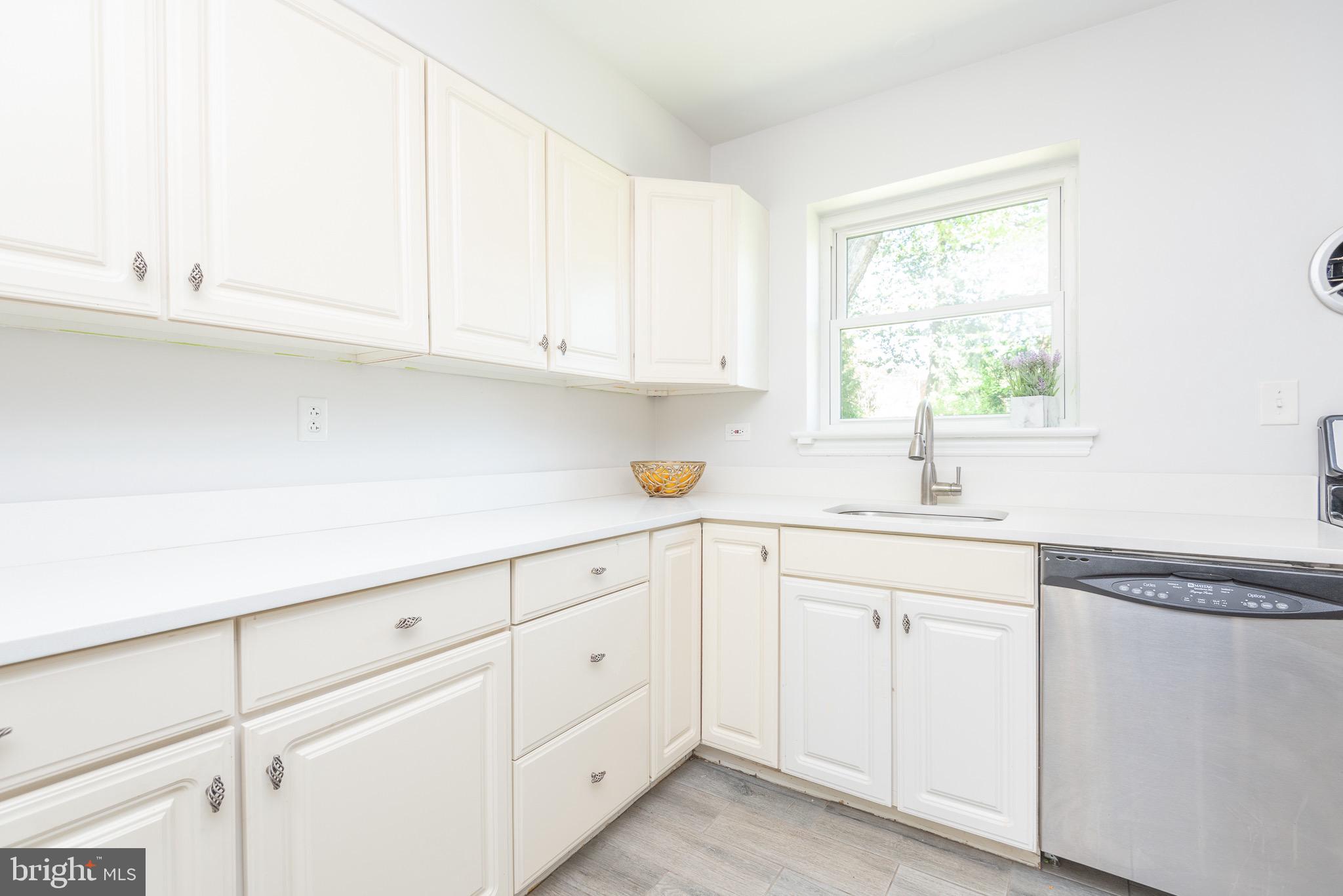 405 Royalton Road Silver Spring, MD 20901 - Photo 11 of 26