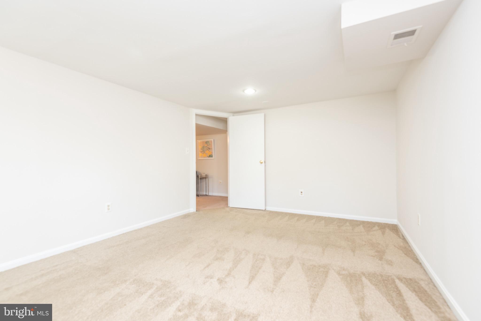 405 Royalton Road Silver Spring, MD 20901 - Photo 22 of 26