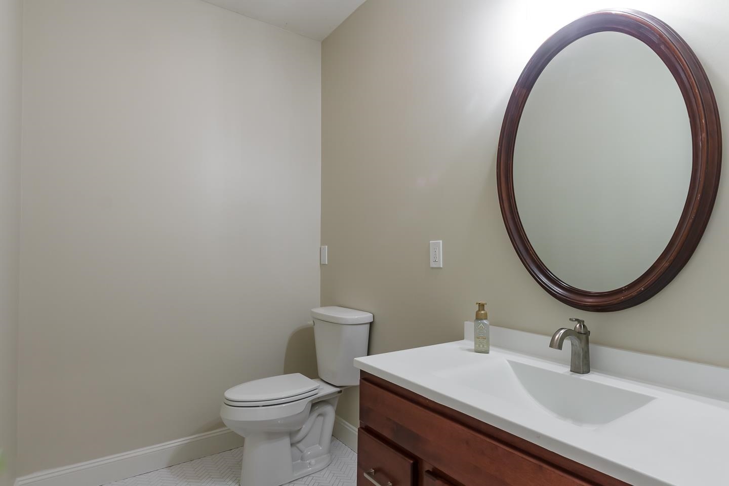 100 Raymond Road Chester, NH 03036 - Photo 7 of 40