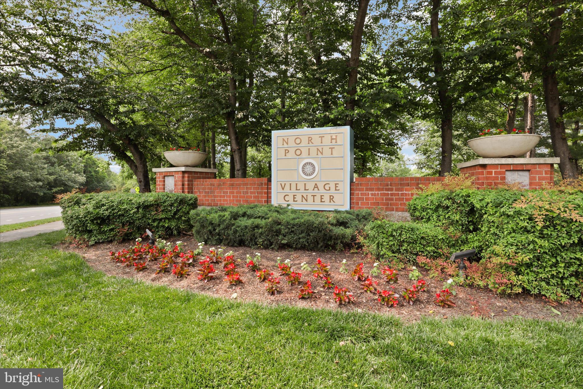 11757 Arbor Glen Way Reston, VA 20194 - Photo 42 of 60