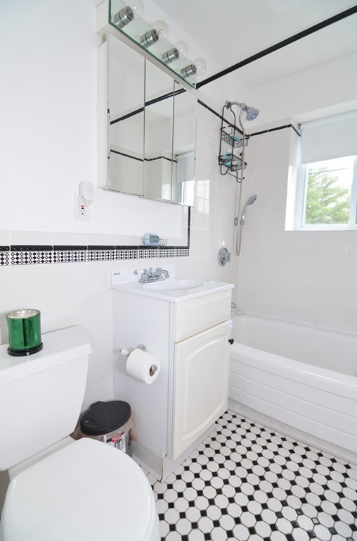 14 Bryon Road, Unit 4 Boston, MA 02467 - Photo 14 of 16 Gallery Image 14