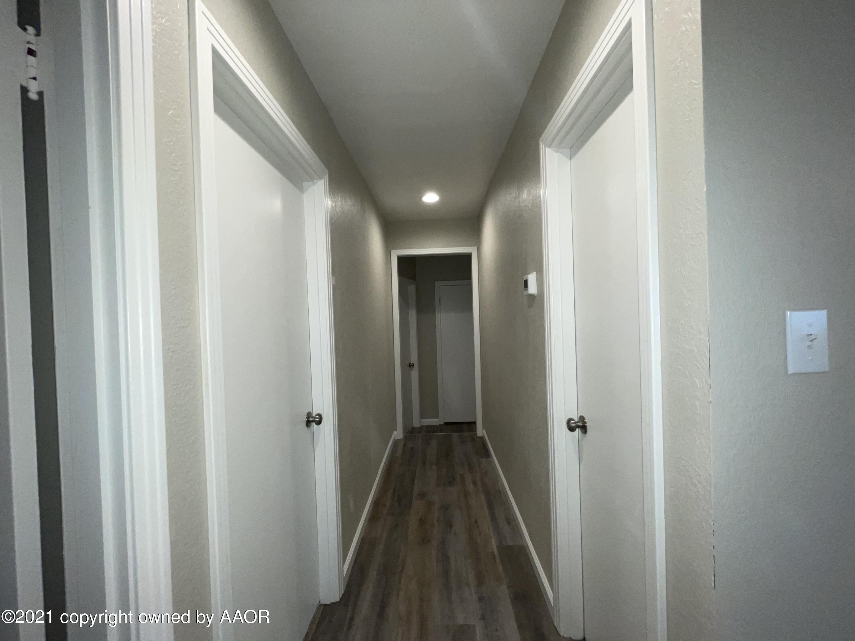 4604 South Hayden Street Amarillo, TX 79110 - Photo 11 of 16 hall