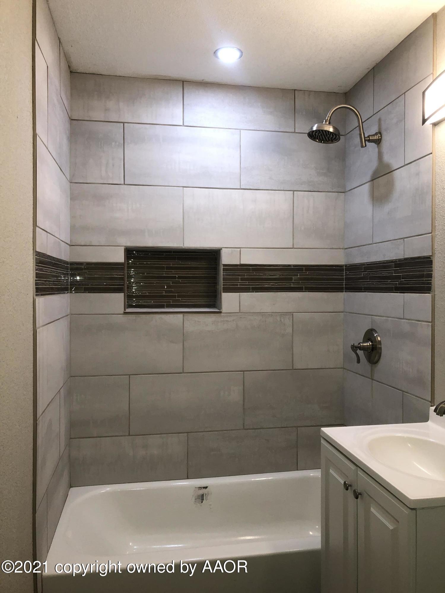 4604 South Hayden Street Amarillo, TX 79110 - Photo 9 of 16 shower
