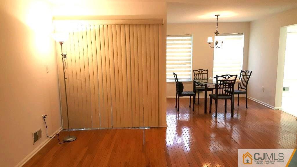 2004 Ridgeview Court Sayreville, NJ 08859 - Photo 15 of 22 Gallery Image 15