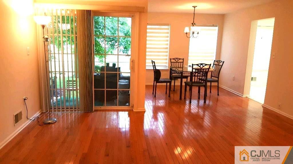 2004 Ridgeview Court Sayreville, NJ 08859 - Photo 16 of 22 Gallery Image 16