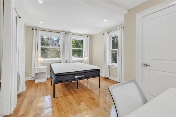 $3,400 | 11 Burrell Street, Unit 2, Boston, MA 02119