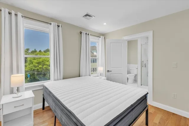 $3,700 | 11 Burrell Street, Unit 2, Boston, MA 02119