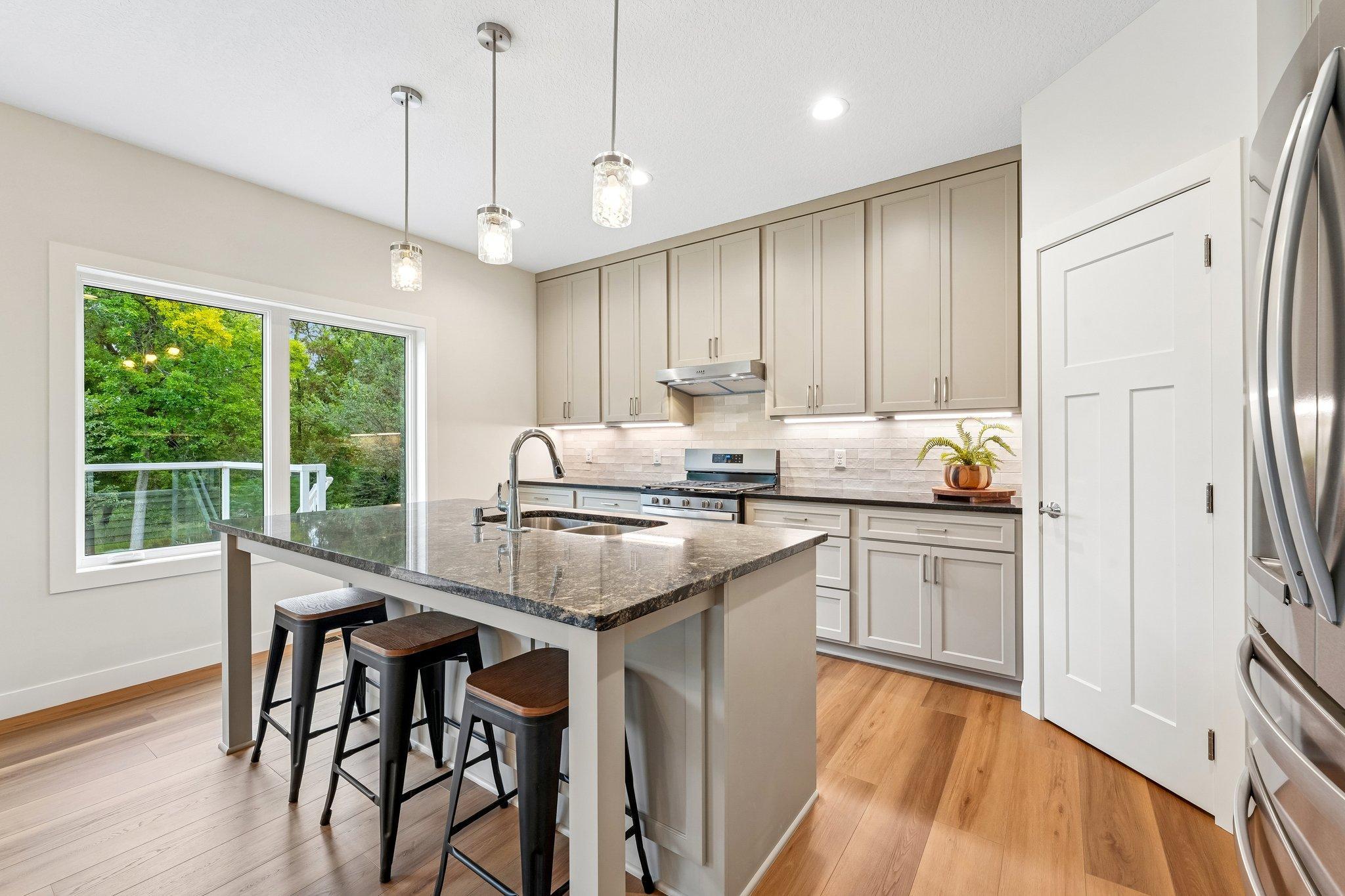 325 County B Road West Roseville, MN 55113 - Photo 18 of 73 Gallery Image 18