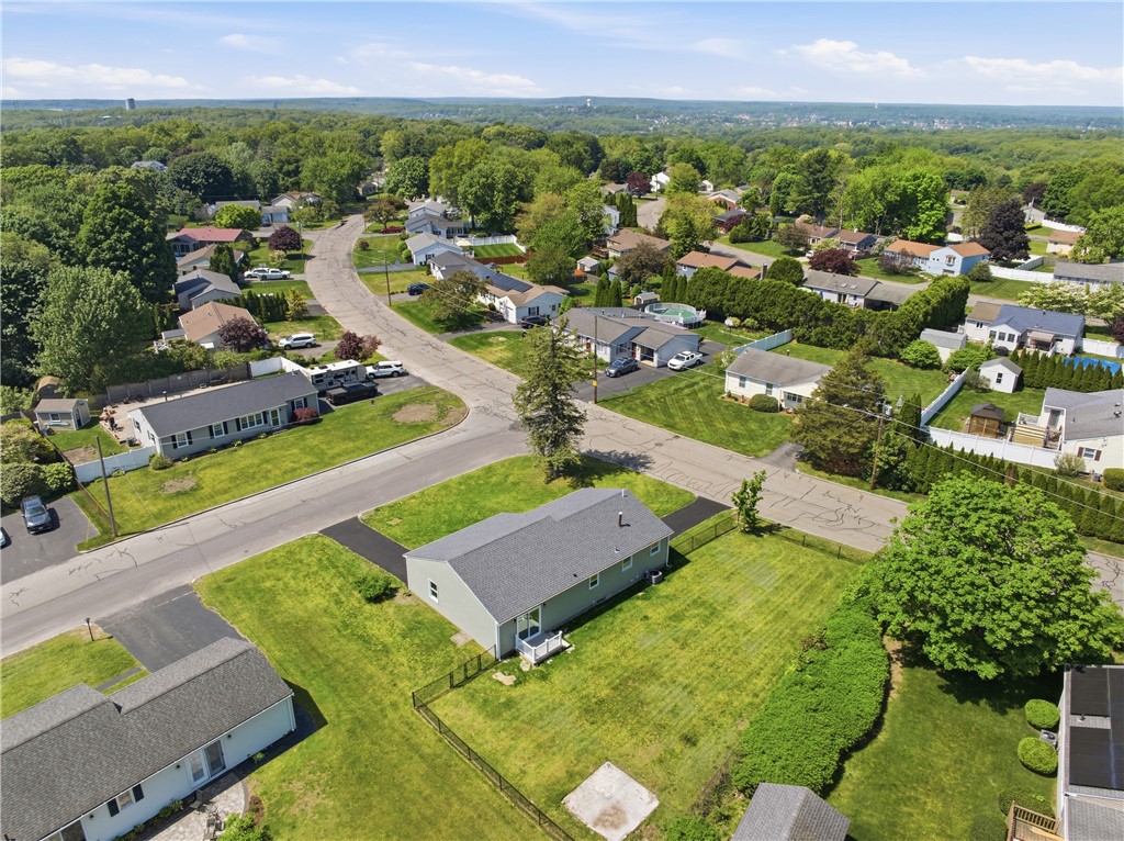 10 Wagon Wheel Lane Woonsocket, RI 02895 - Photo 14 of 50