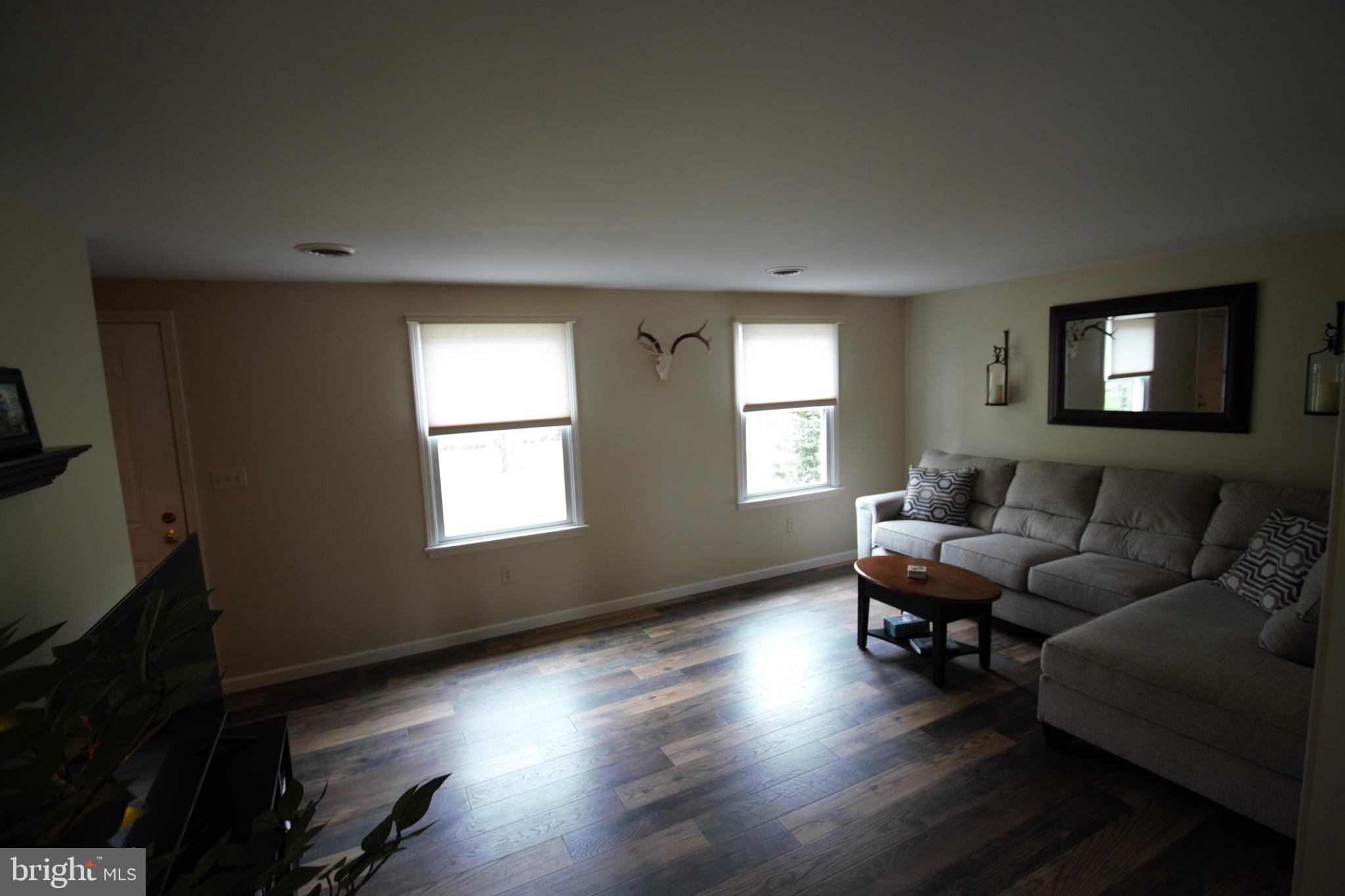 336 Wiermans Mill Road York Springs, PA 17372 - Photo 6 of 19 Living Room