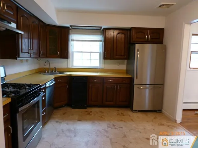 $3,900 | 2 Ventnor Drive, Edison, NJ 08820