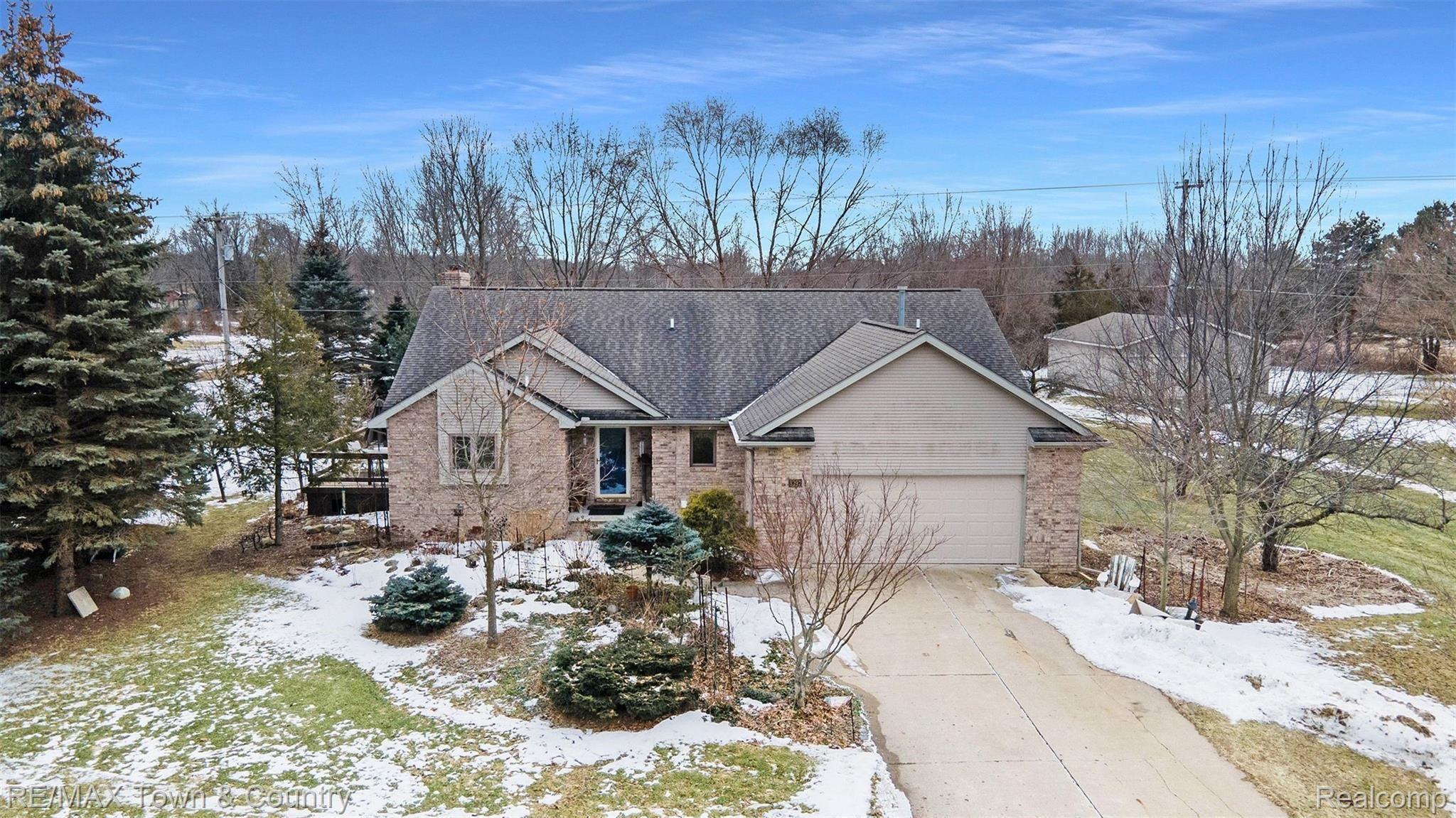 8297 Potter Road Flushing, MI 48433 - Photo 1 of 28 potter a 1.jpeg
