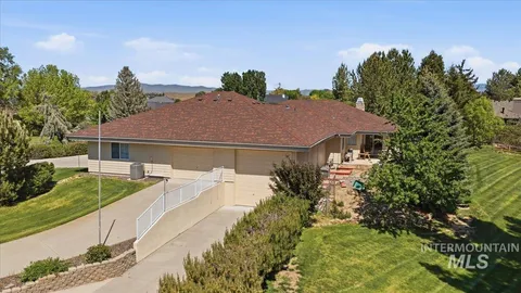 $999,900 | 9547 West Golden View Drive, Star, ID 83669