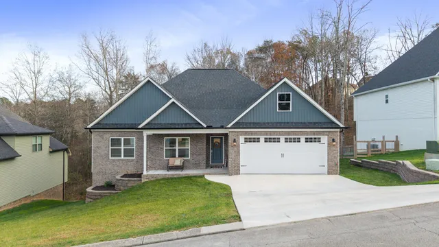 $471,000 | 621 Sunset Valley Drive, Soddy Daisy, TN 37379