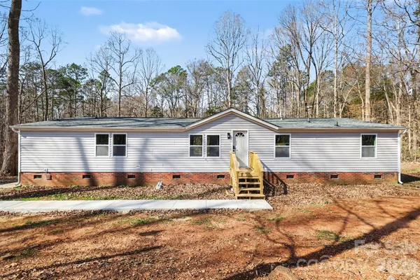 $375,000 | 5050 Park Creek Drive, Mount Holly, NC 28120