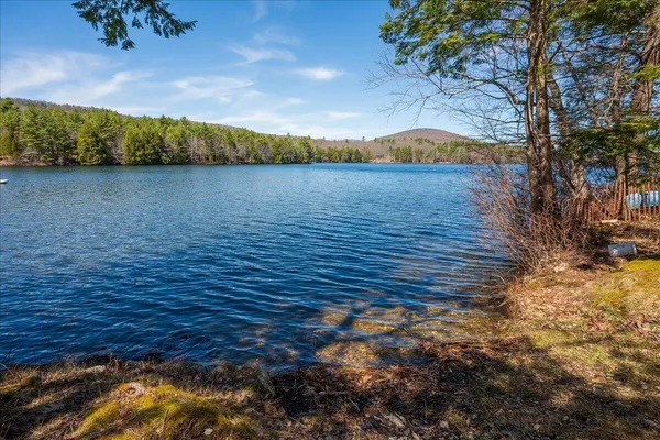 $475,000 | 71 Luce Lane, Hope, ME 04847