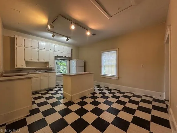 $900 | 610 Park Avenue, Unit C, Greensboro, NC 27405