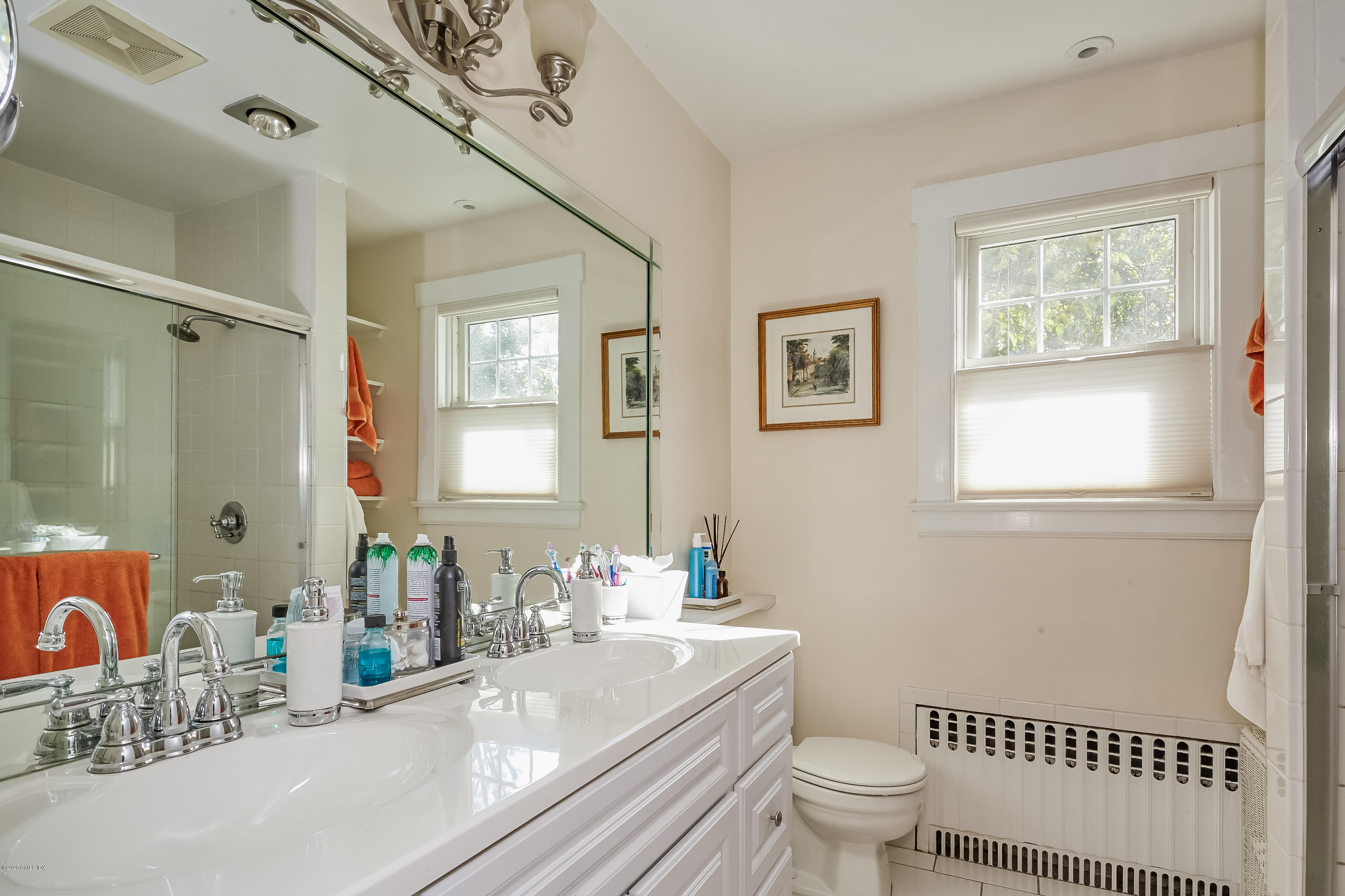 9 Sound View Terrace Greenwich, CT 06830 - Photo 25 of 37 Main Bathroom