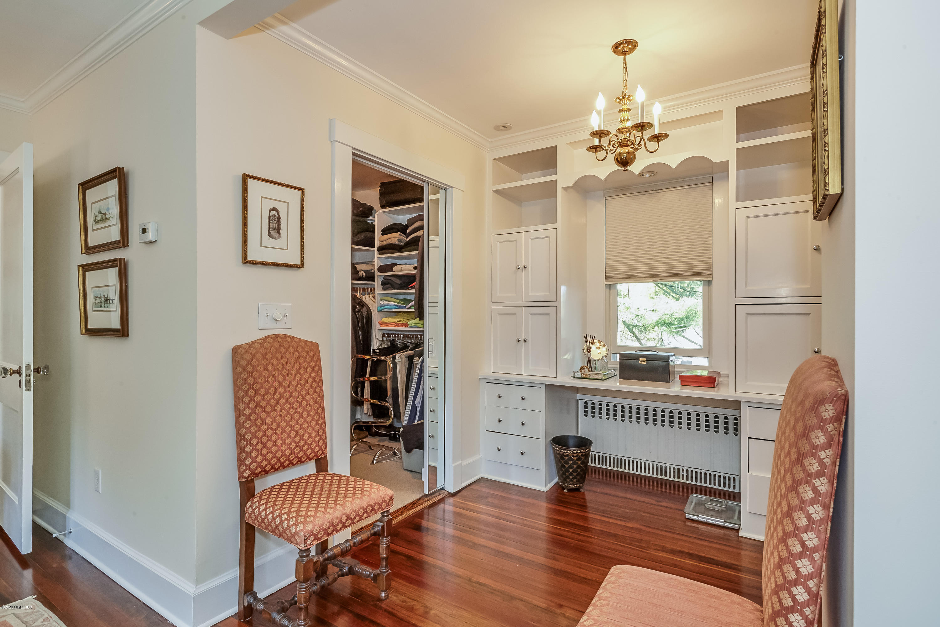 9 Sound View Terrace Greenwich, CT 06830 - Photo 26 of 37 Main Vanity and Walk-in Closet