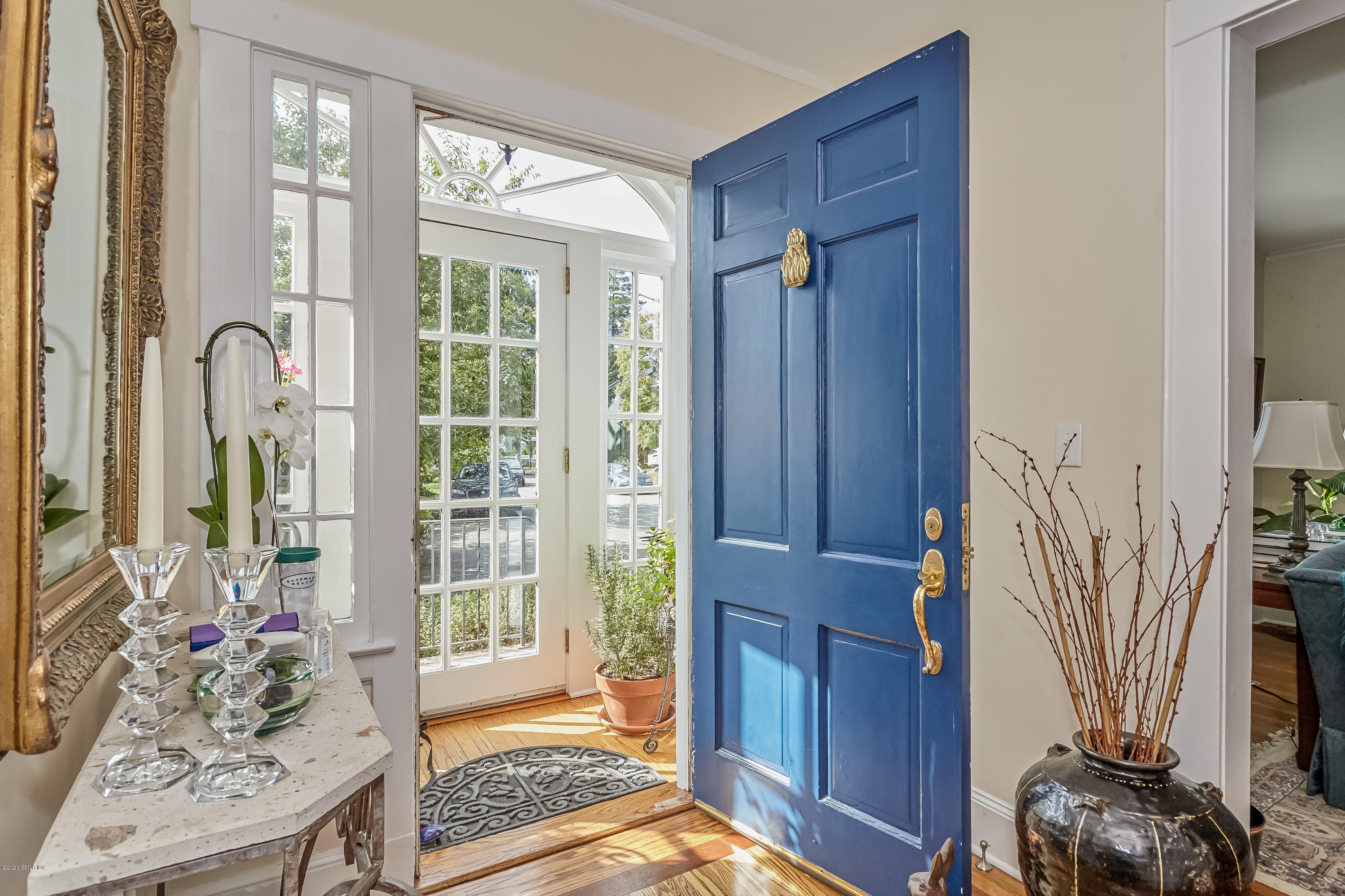 9 Sound View Terrace Greenwich, CT 06830 - Photo 3 of 37 Vestible from Foyer